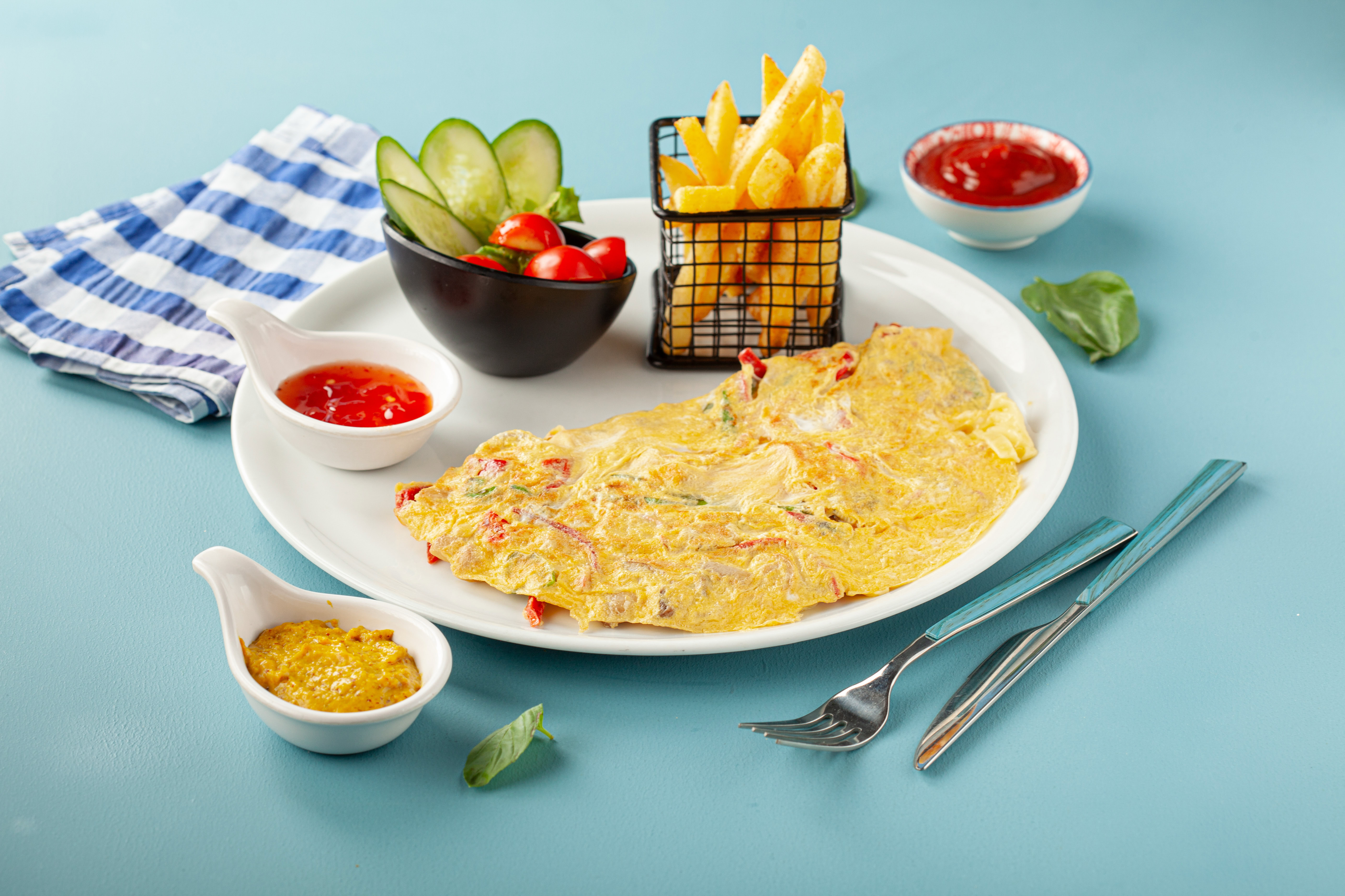 BEYAZ PEYNIRLi OMLET
